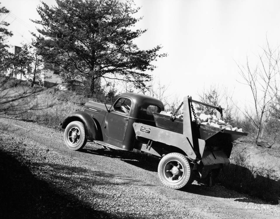 Brooks Brothers Load Lugger